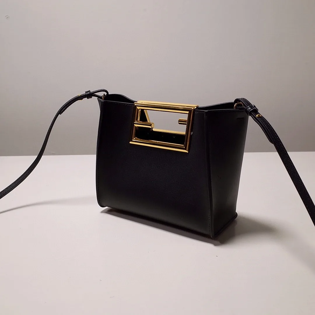 Fendi Way Small Black Bag For Woman / 8BS054AAIWF0KUR - Image 6