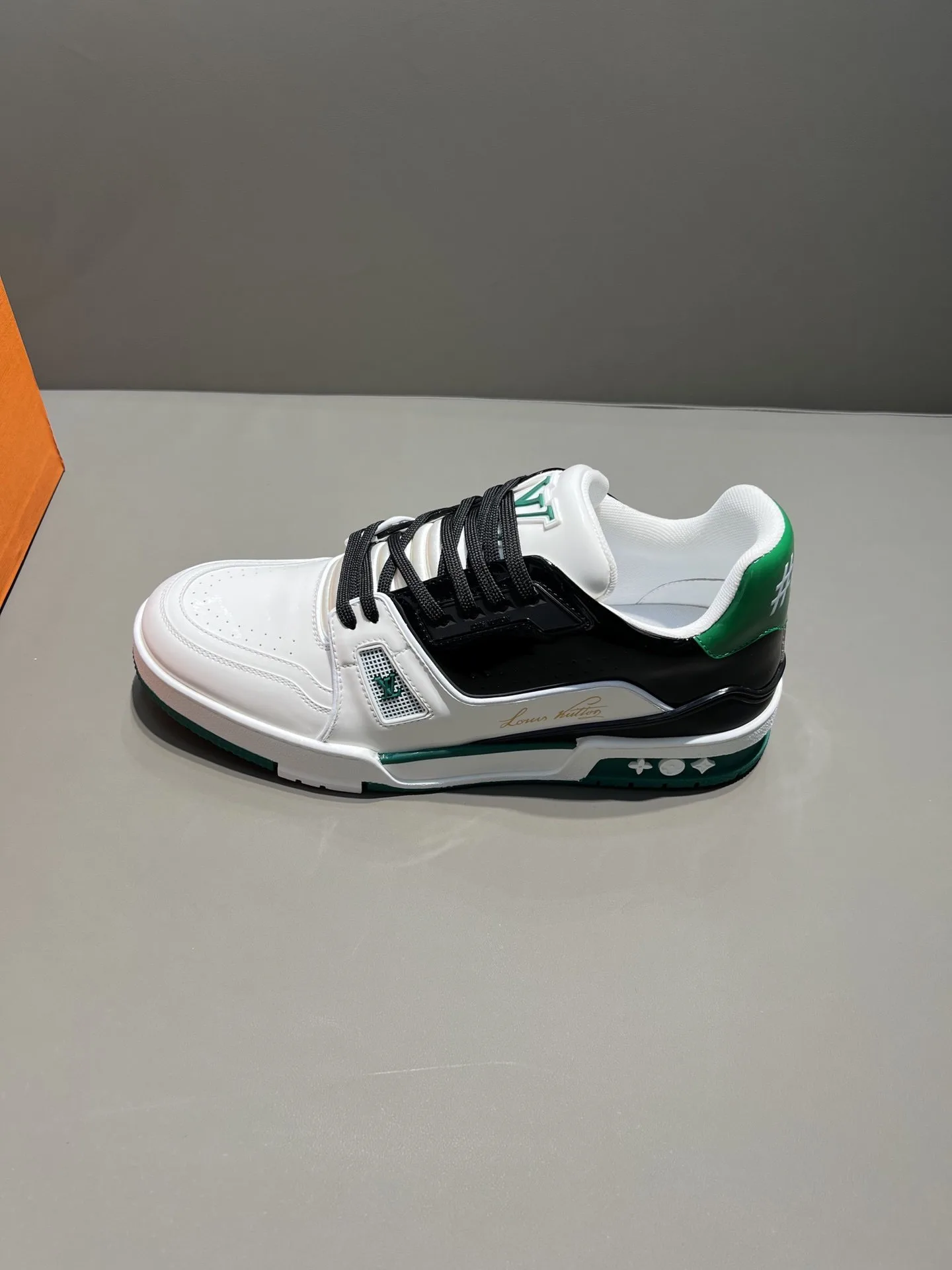 Louis Vuitton Trainer Sneaker White/Black Virgil Abloh - Image 8