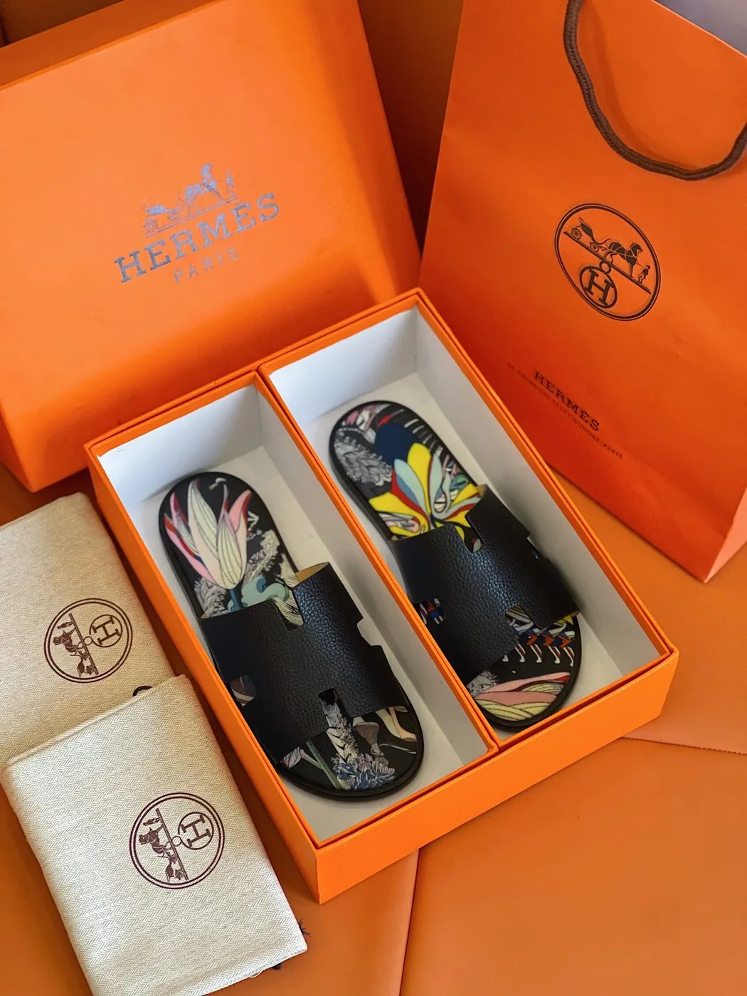 Hermes Izmir Sandals Black/ Multicolor - Image 5