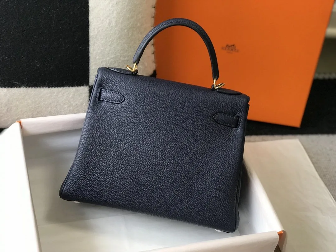 Hermes Kelly 32 Taurillon Clemence Blue Nuit Bag - Image 3