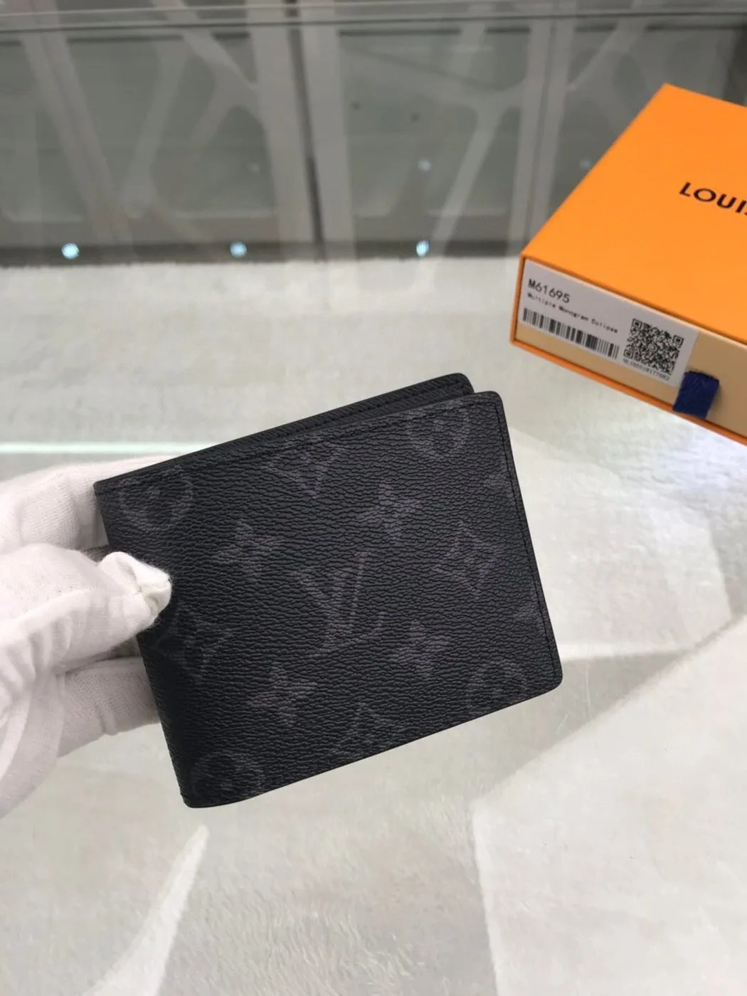 Louis Vuitton Multiple Wallet Monogram Eclipse - Image 5