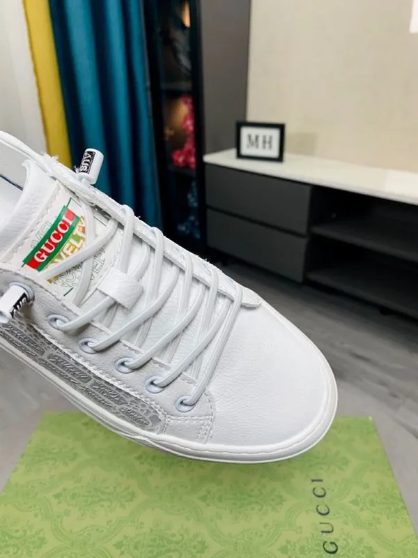 Gucci Mens Crocodile Embossing Sneakers White - Image 6
