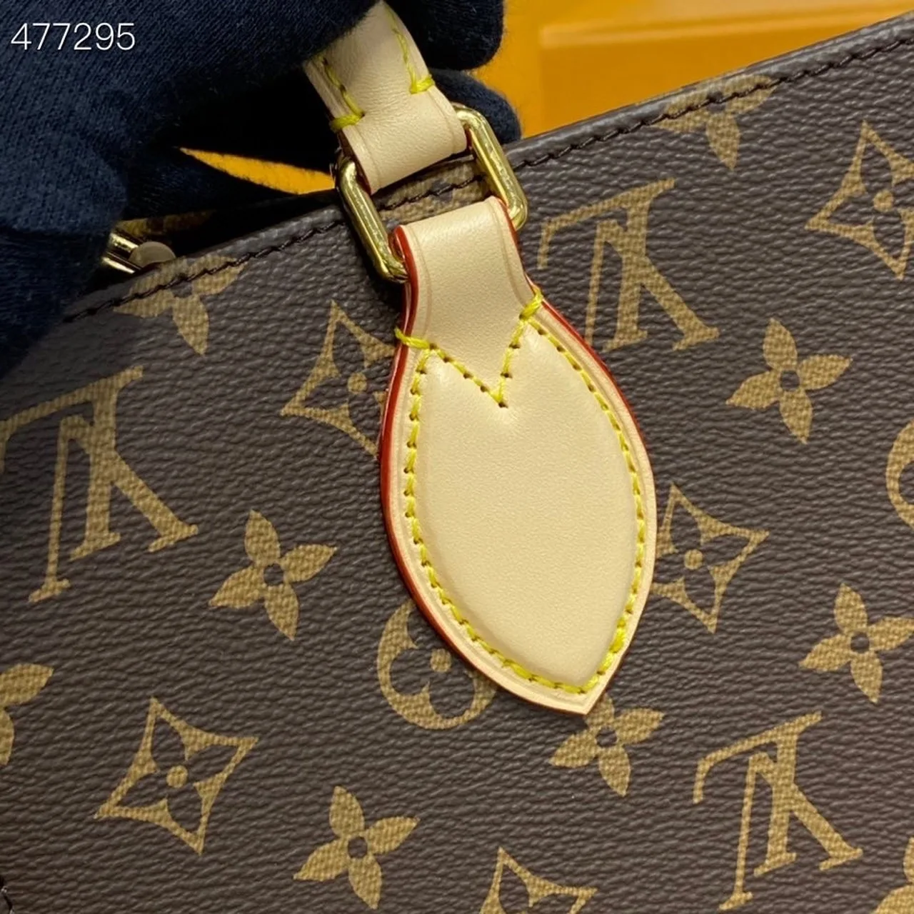 Alternative view of Louis Vuitton Sac Plat PM Monogram Canvas