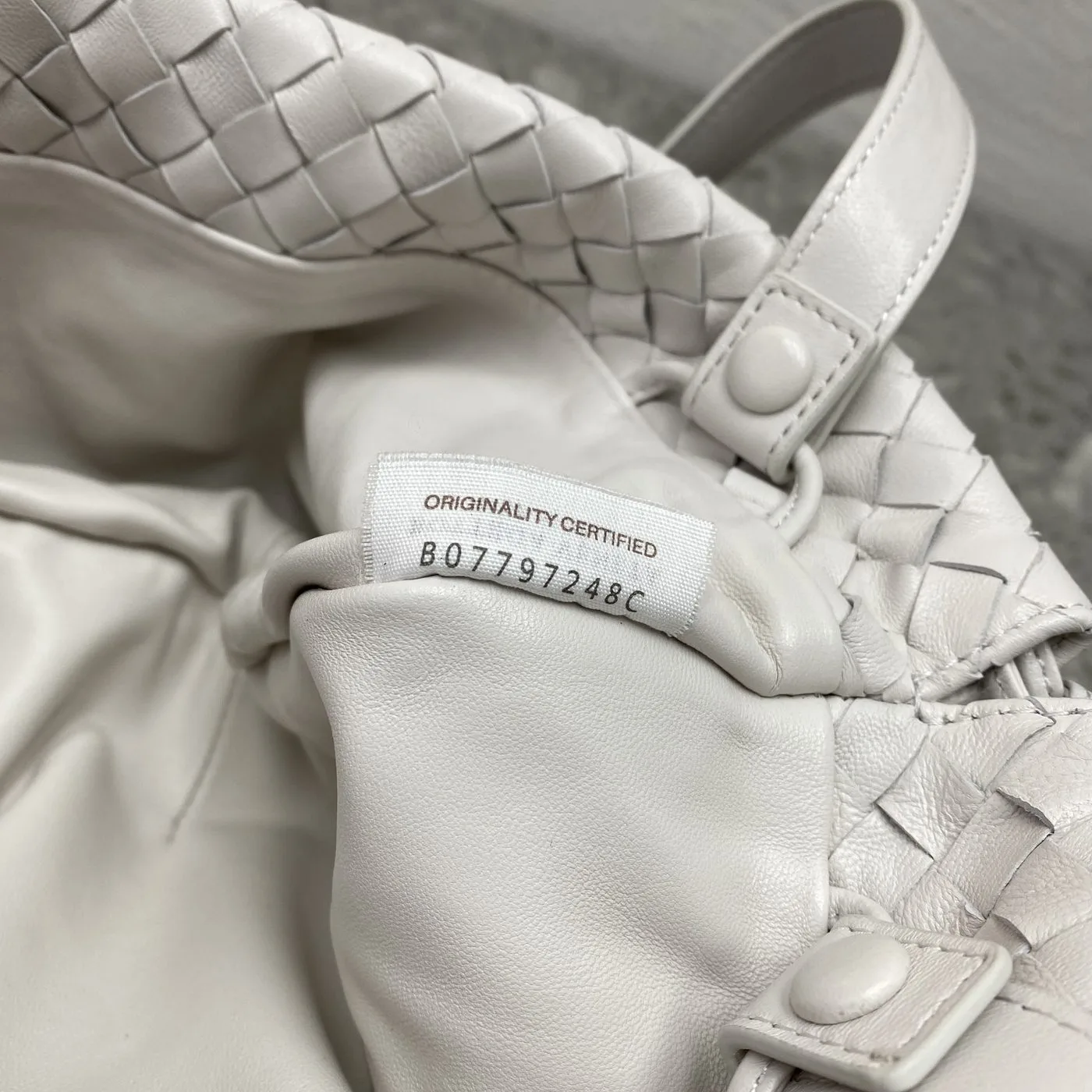 Bottega Veneta Shoulder Bag White - Image 3