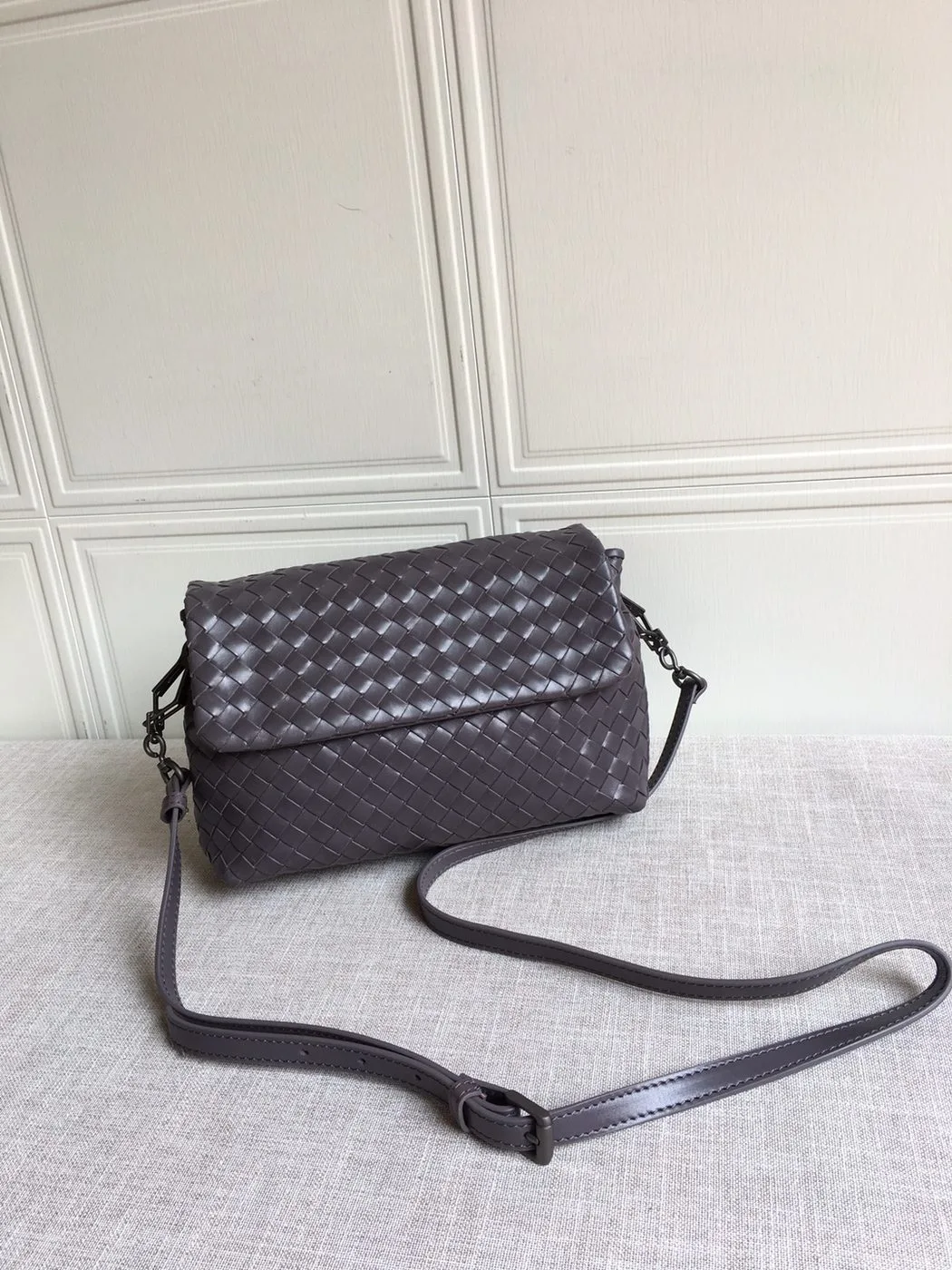 Bottega Veneta Classic