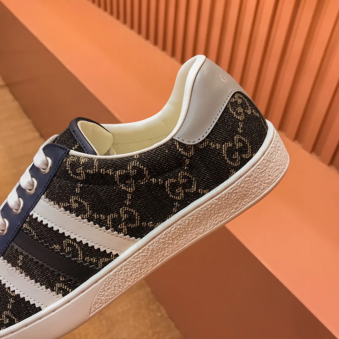 Gucci x Adidas Men’s With GG Sneakers Black - Image 9