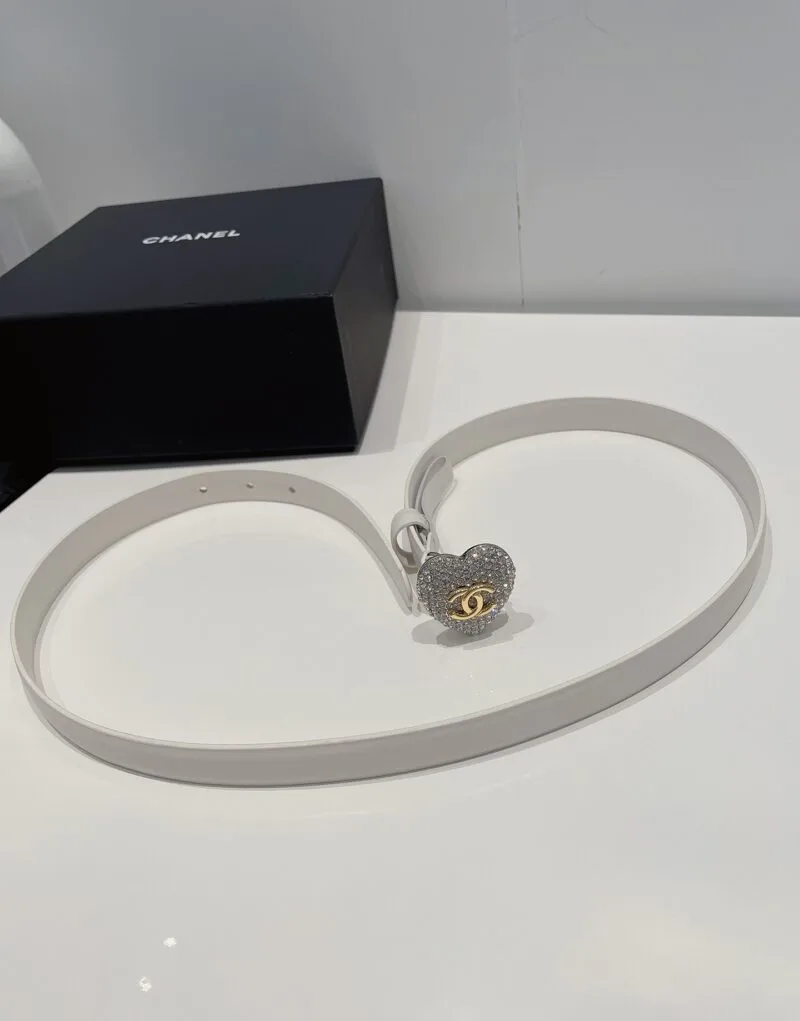 Chanel CC Silver Tone Heart Buckle Belt White - Image 6