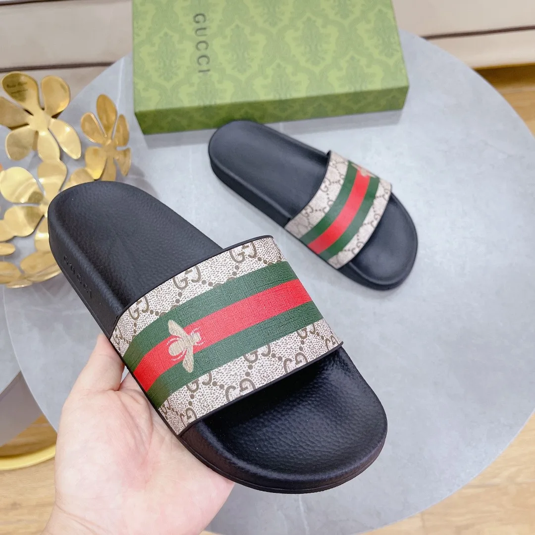 Gucci Women’s GG Slide Sandal With Bee Web Black - Image 3