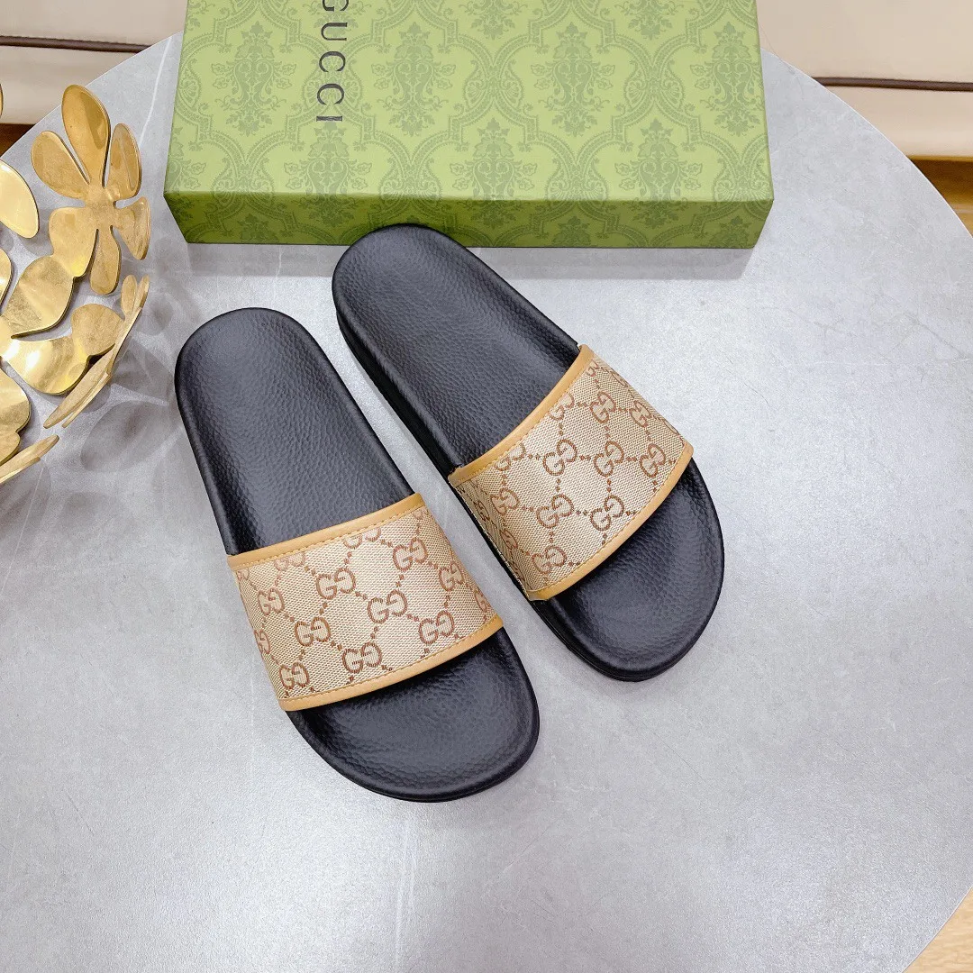 Gucci Women’s GG Slide Sandal Black And Brown - Image 9