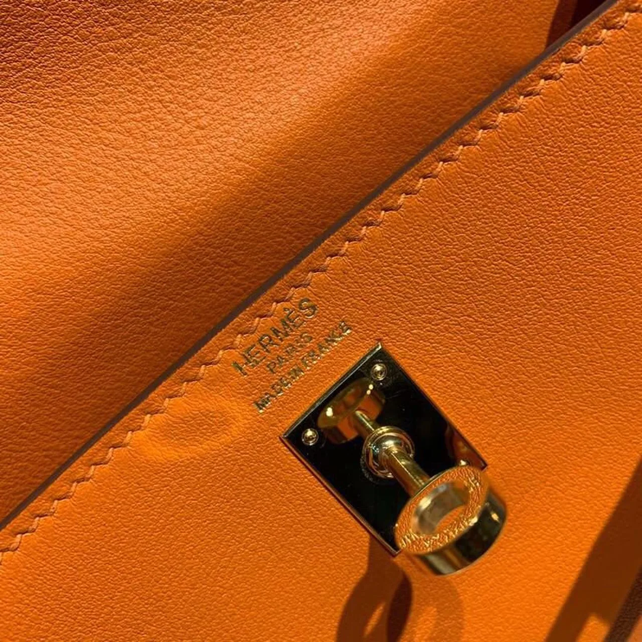 Hermes Kelly Danse II Bag Swift Orange Gold Hardware / - Image 2