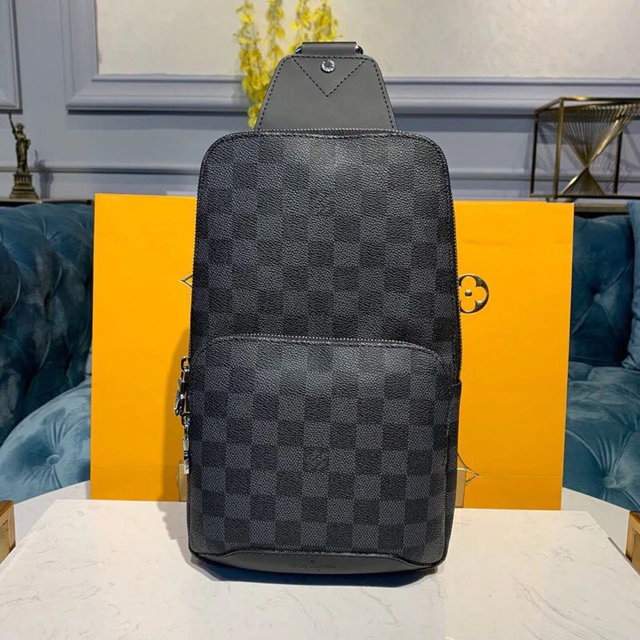 Louis Vuitton Avenue