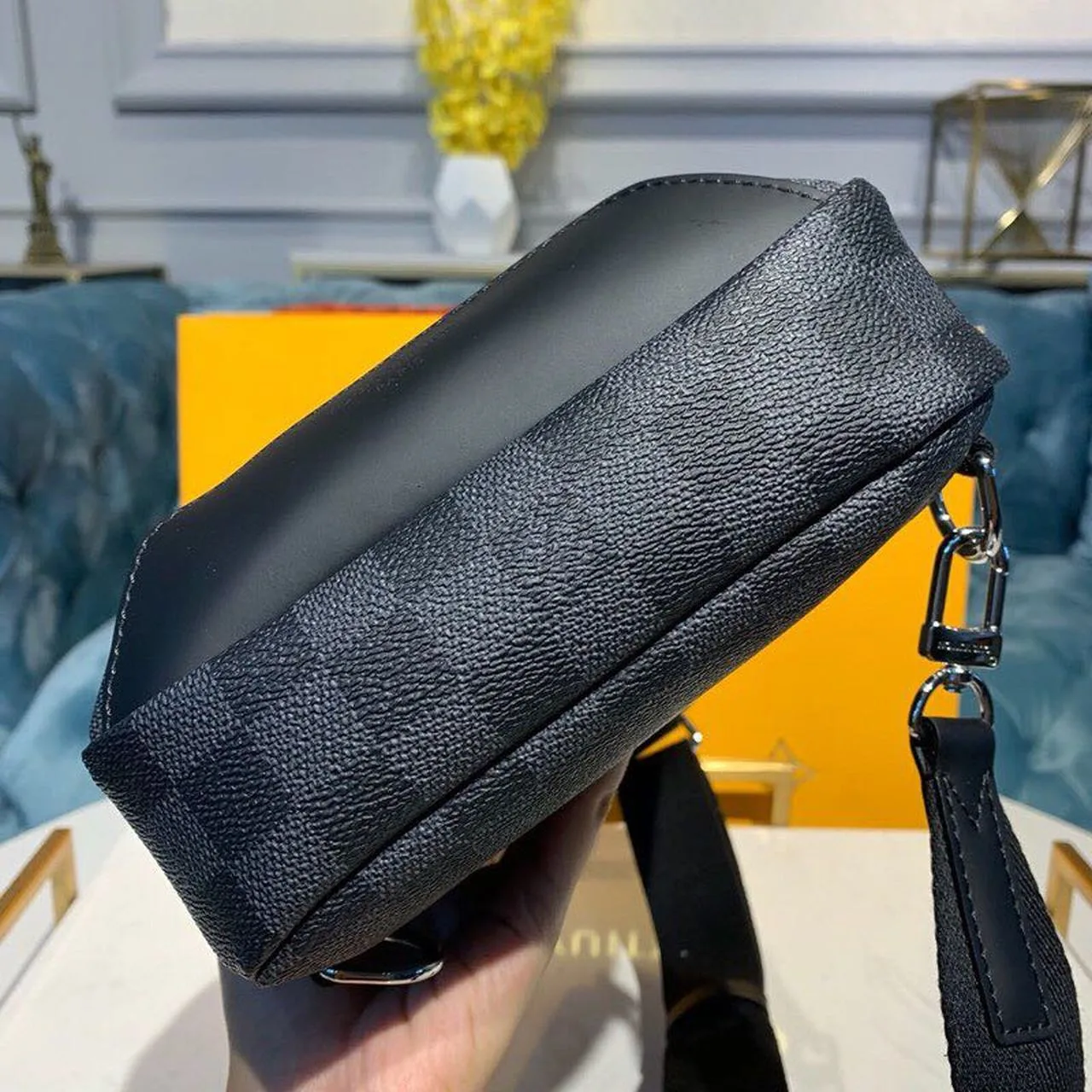 Louis Vuitton Avenue Sling Bag Damier Graphite Canvas Spring/Summer Collection , Black - Image 8