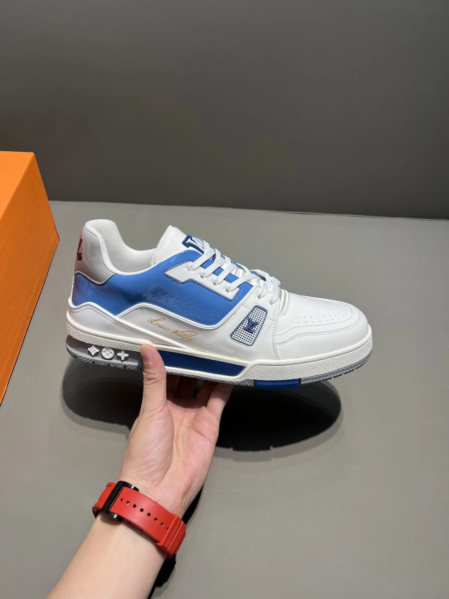 Louis Vuitton Trainer Sneaker White/Blue Virgil Abloh - Image 7
