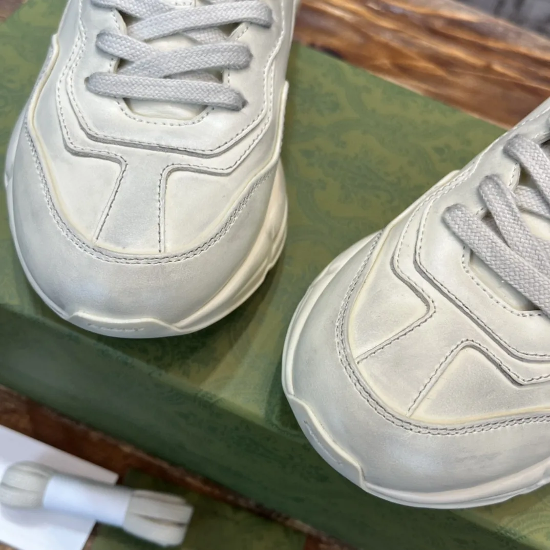 Gucci Men’s Rhyton Sneaker With Strawberry Print Ivory White - Image 4