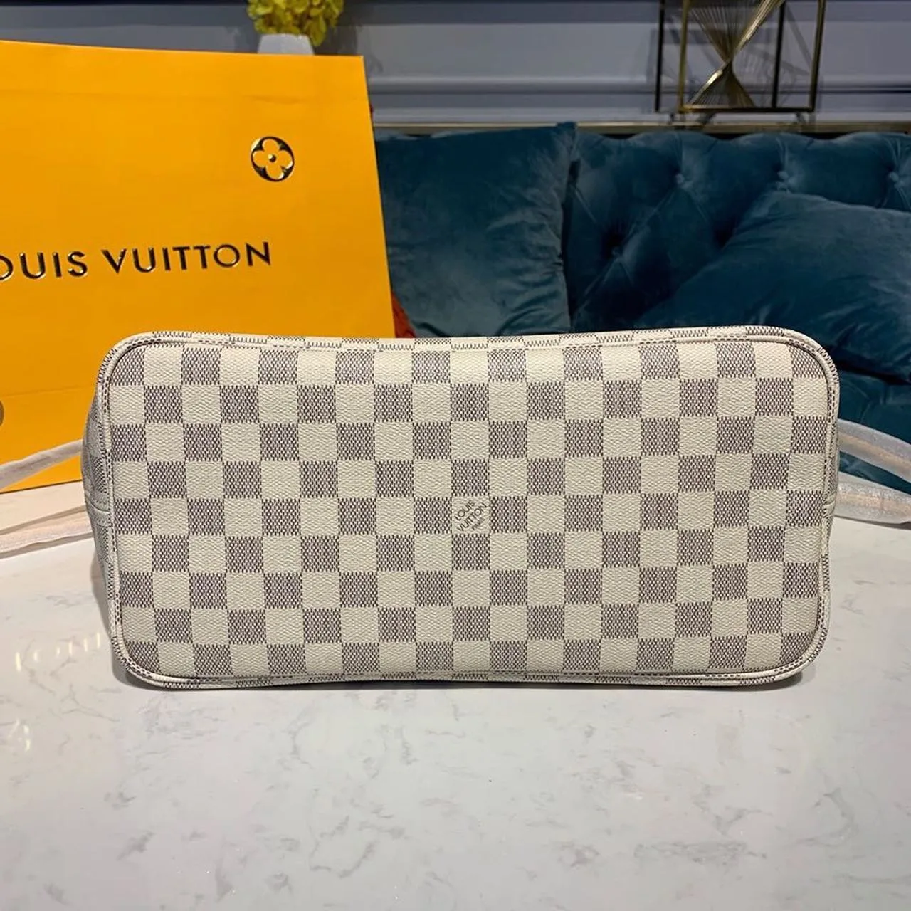Louis Vuitton Neverfull MM Tote Bag / Rose Ballerine Pink Damier Azur Canvas - Image 6