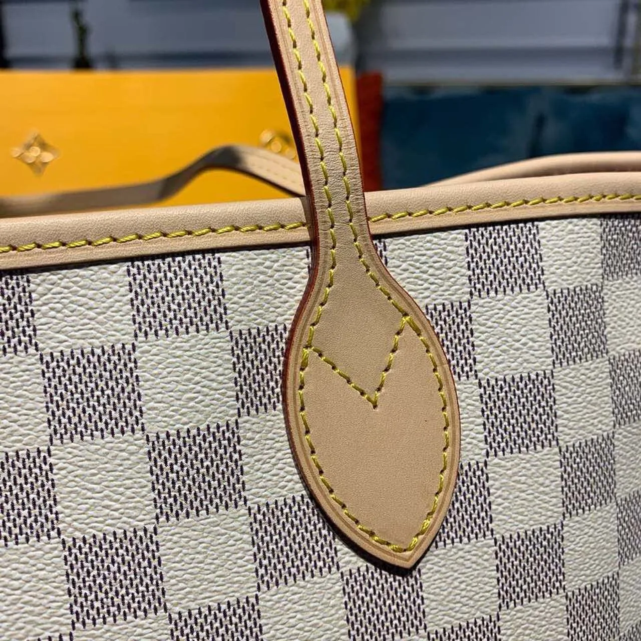 Louis Vuitton Neverfull MM Tote Bag / Rose Ballerine Pink Damier Azur Canvas - Image 7