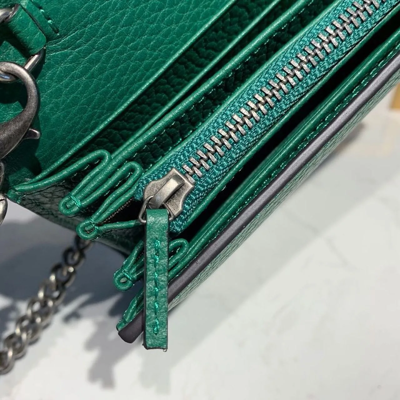 Gucci Dionysus Mini Chain Shoulder Bag / Emerald Green Metal Free Tanned Antique Silver Hardware - Image 8