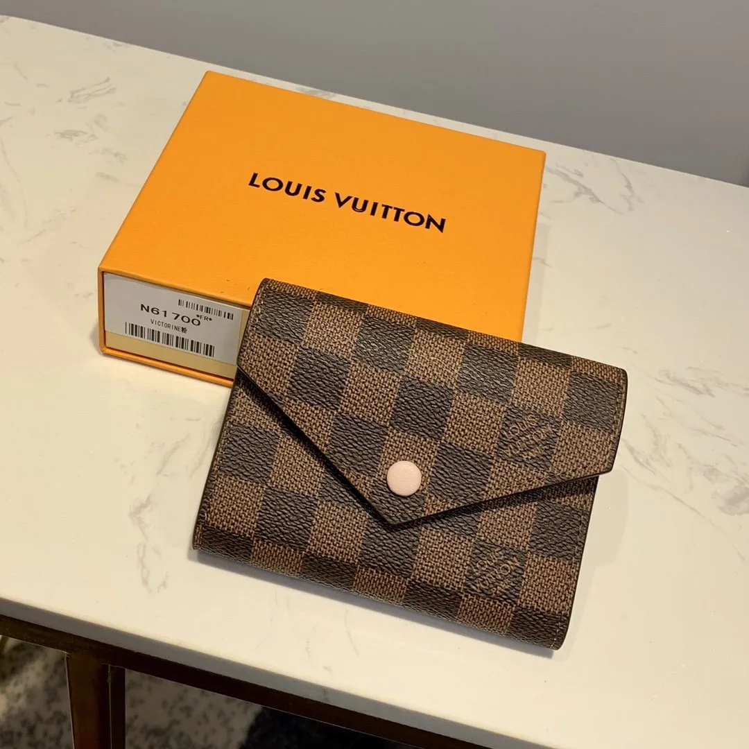 Louis Vuitton Victorine
