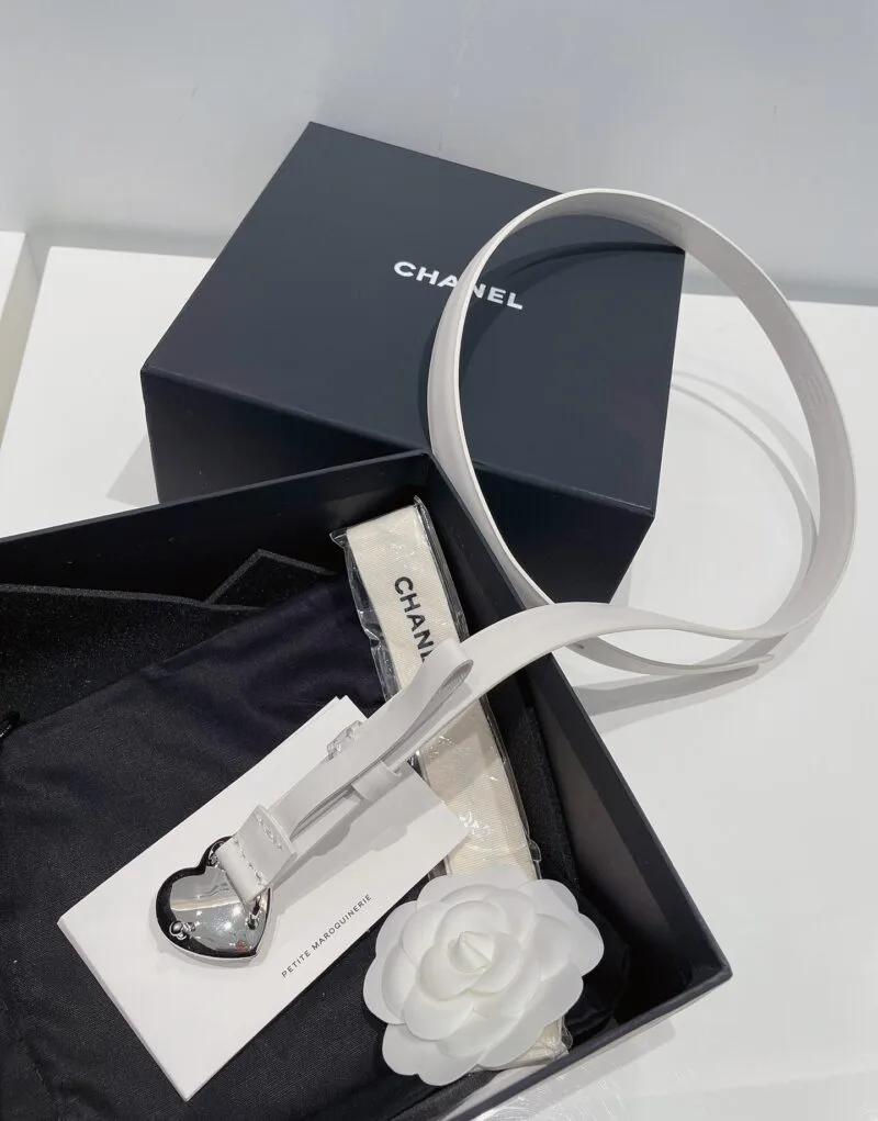 Chanel CC Silver Tone Heart Buckle Belt White - Image 3