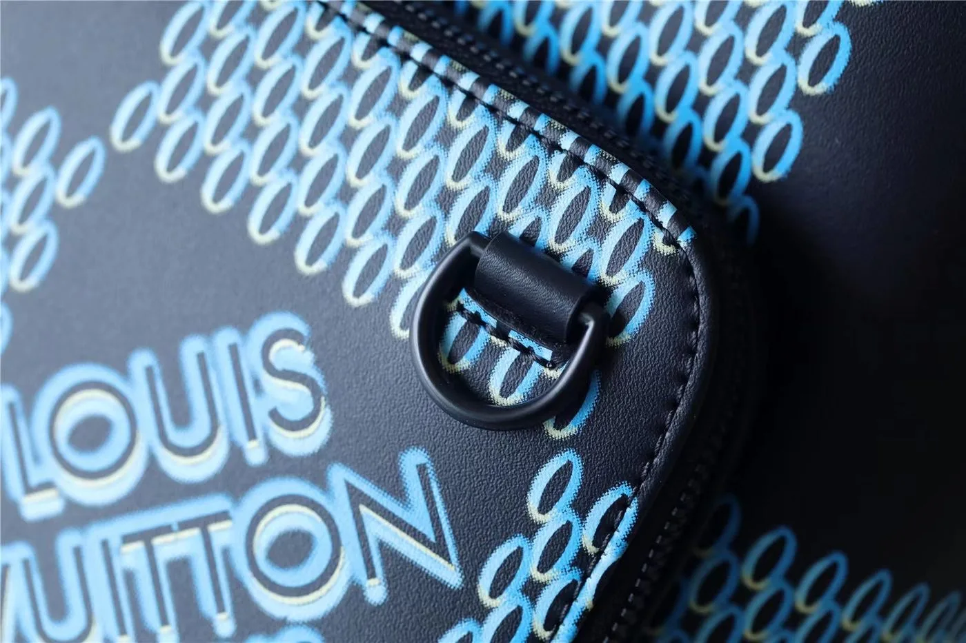 Louis Vuitton Racer Damier Spray Blue , Mens Backpacks / - Image 6
