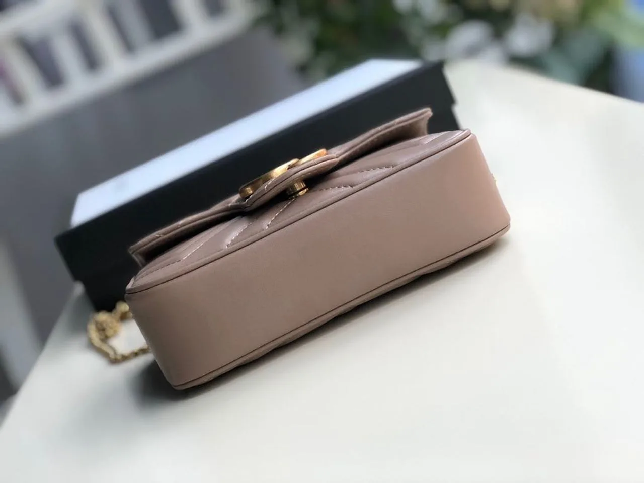 Gucci Marmont Matelassé Super Mini Bag Beige Matelassé Chevron / - Image 4