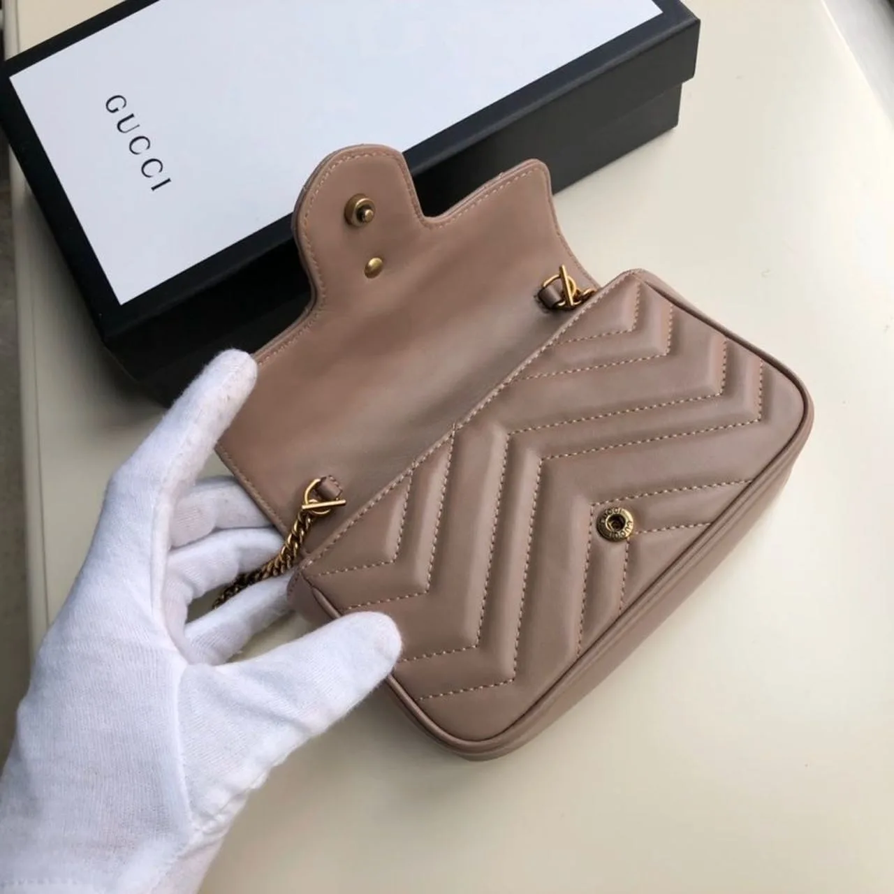 Gucci Marmont Matelassé Super Mini Bag Beige Matelassé Chevron / - Image 6