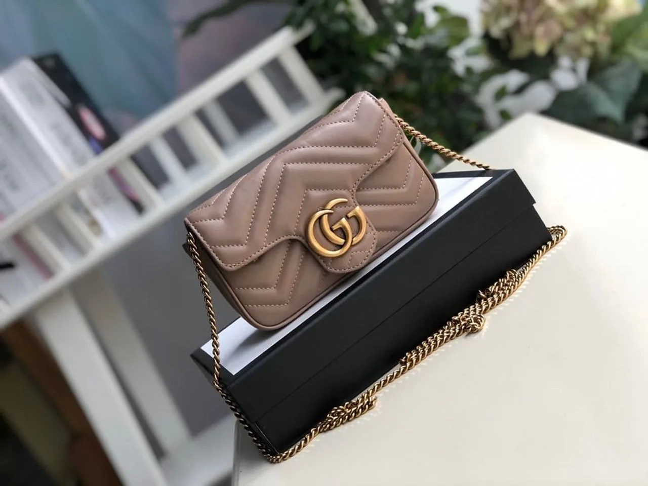 Gucci Marmont Matelassé Super Mini Bag Beige Matelassé Chevron / - Image 9