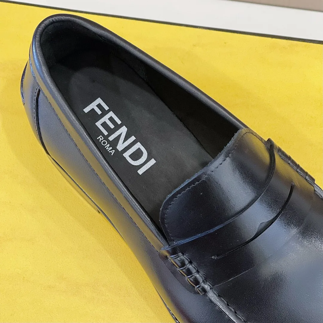 Fendi Force Matte Black Loafers - Image 8