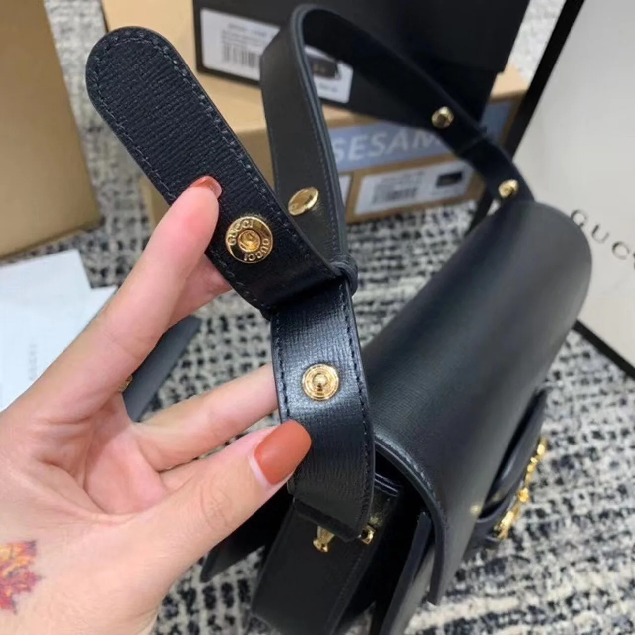 Gucci Horsebit 1955 Shoulder Bag Black Textured With A Vintage Effect / GG - Image 4