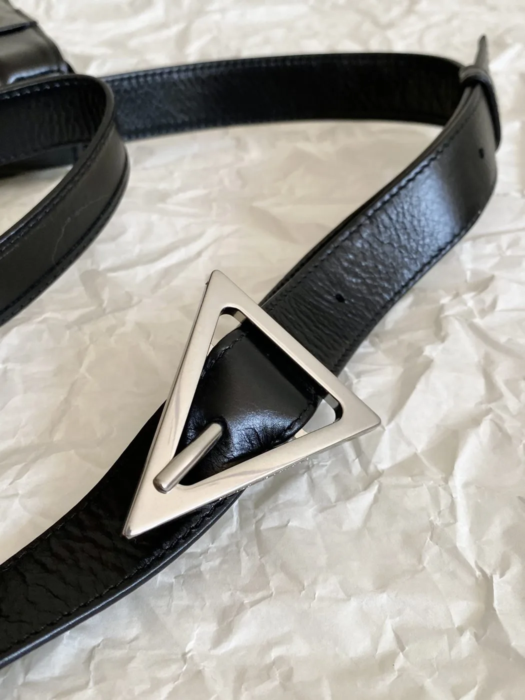 Bottega Veneta Padded Cassette Belt Bag Black - Image 3