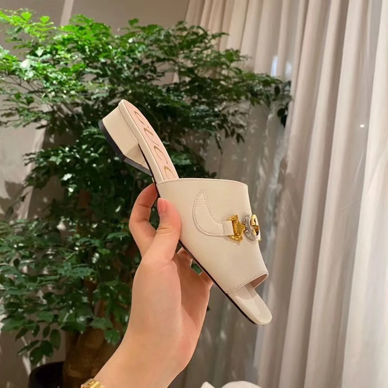 Gucci Gucci Zumi Slide Sandals Beige - Image 7