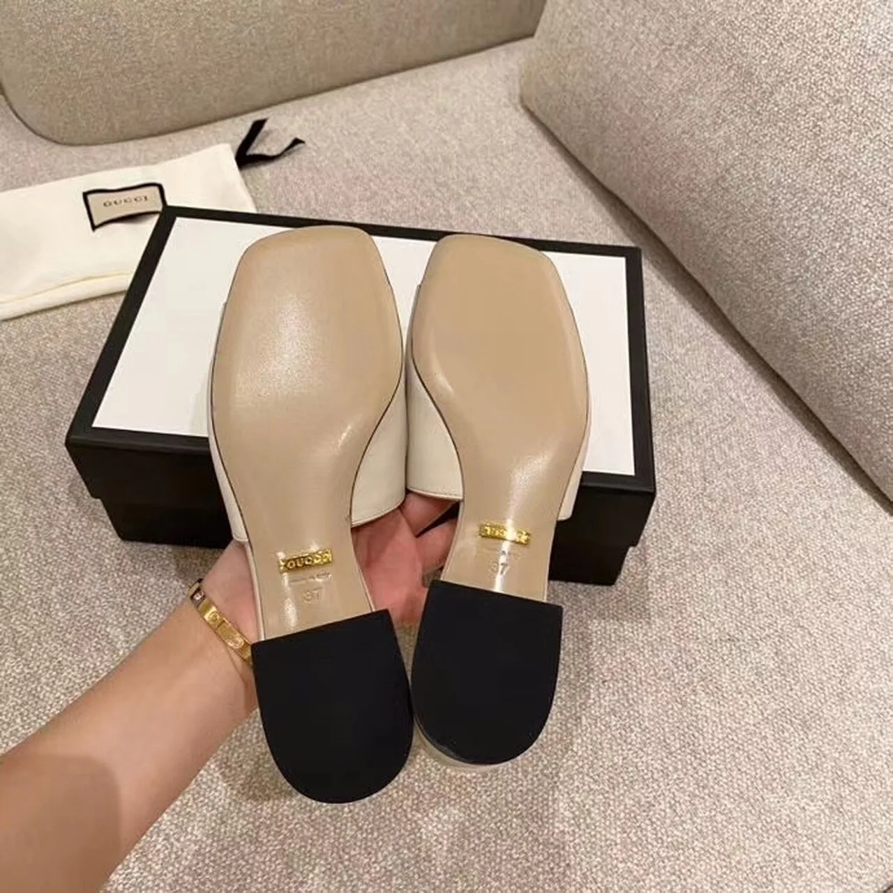 Gucci Gucci Zumi Slide Sandals Beige - Image 9