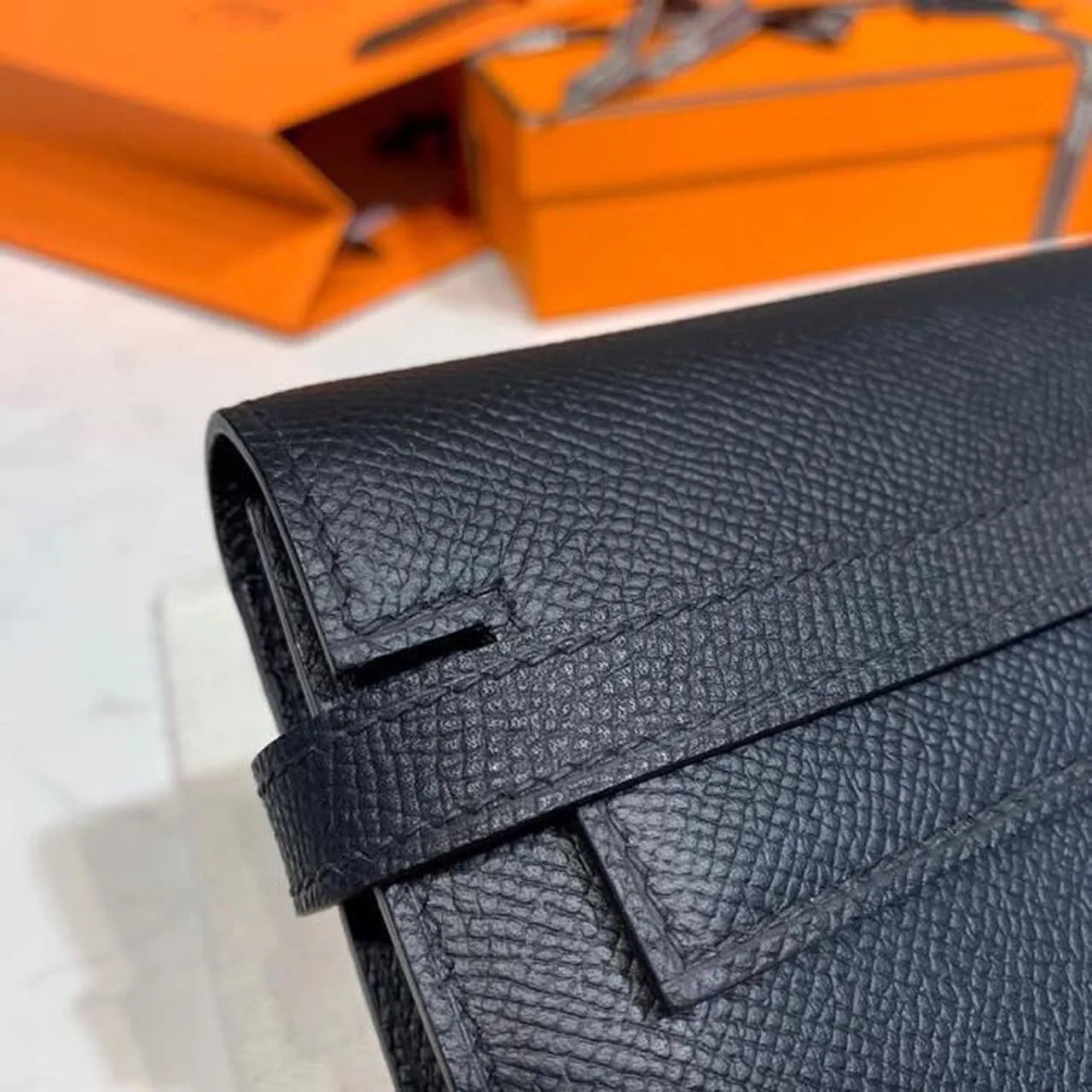 Hermes Kelly Wallet To Go Woc Black With Gold Toned Hardware Bag / - Image 3