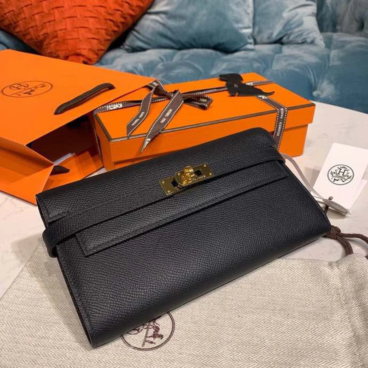 Hermes Kelly Wallet To Go Woc Black With Gold Toned Hardware Bag / - Image 6