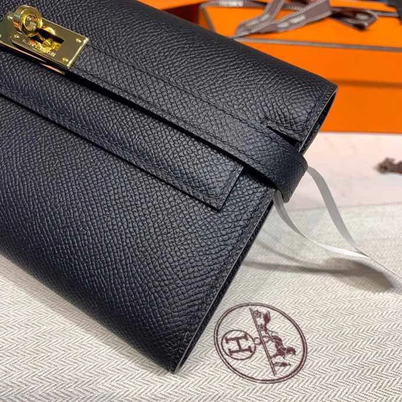 Hermes Kelly Wallet To Go Woc Black With Gold Toned Hardware Bag / - Image 7