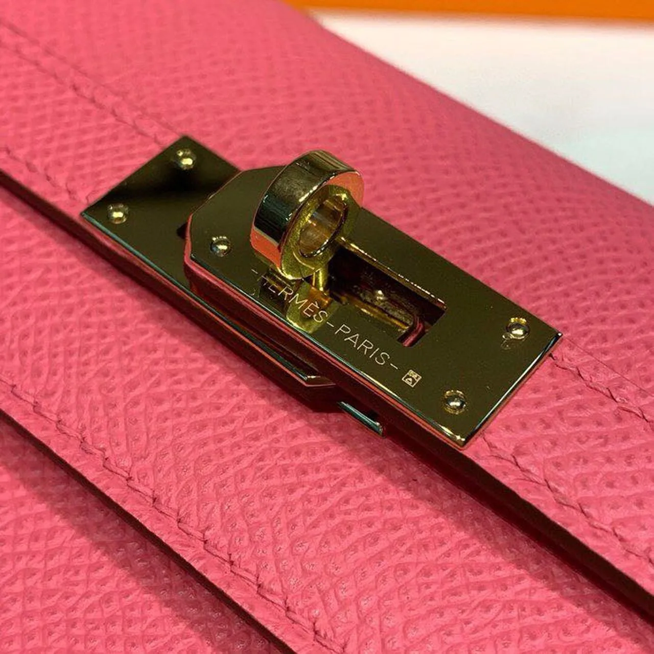 Hermes Kelly Wallet To Go Woc Pink With Gold Toned Hardware Bag / - Image 16