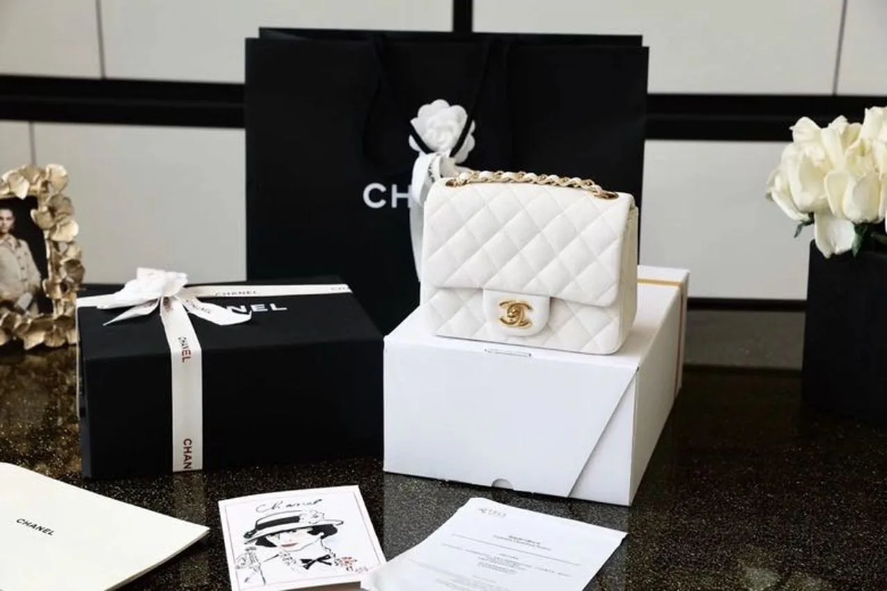 Chanel Classic Flap Bag Mini Crossbody / White Gold Hardware - Image 3