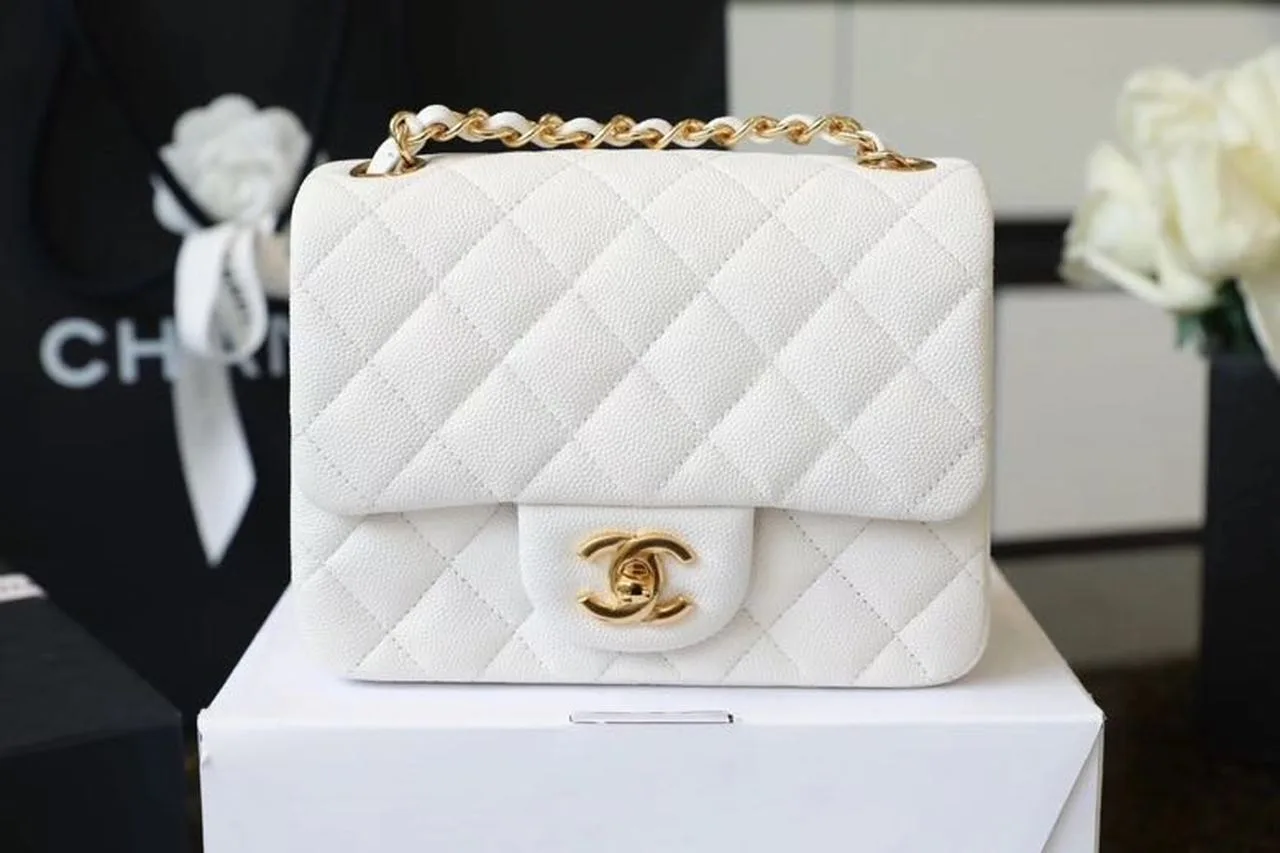 Chanel Classic Flap Bag Mini Crossbody / White Gold Hardware - Image 4