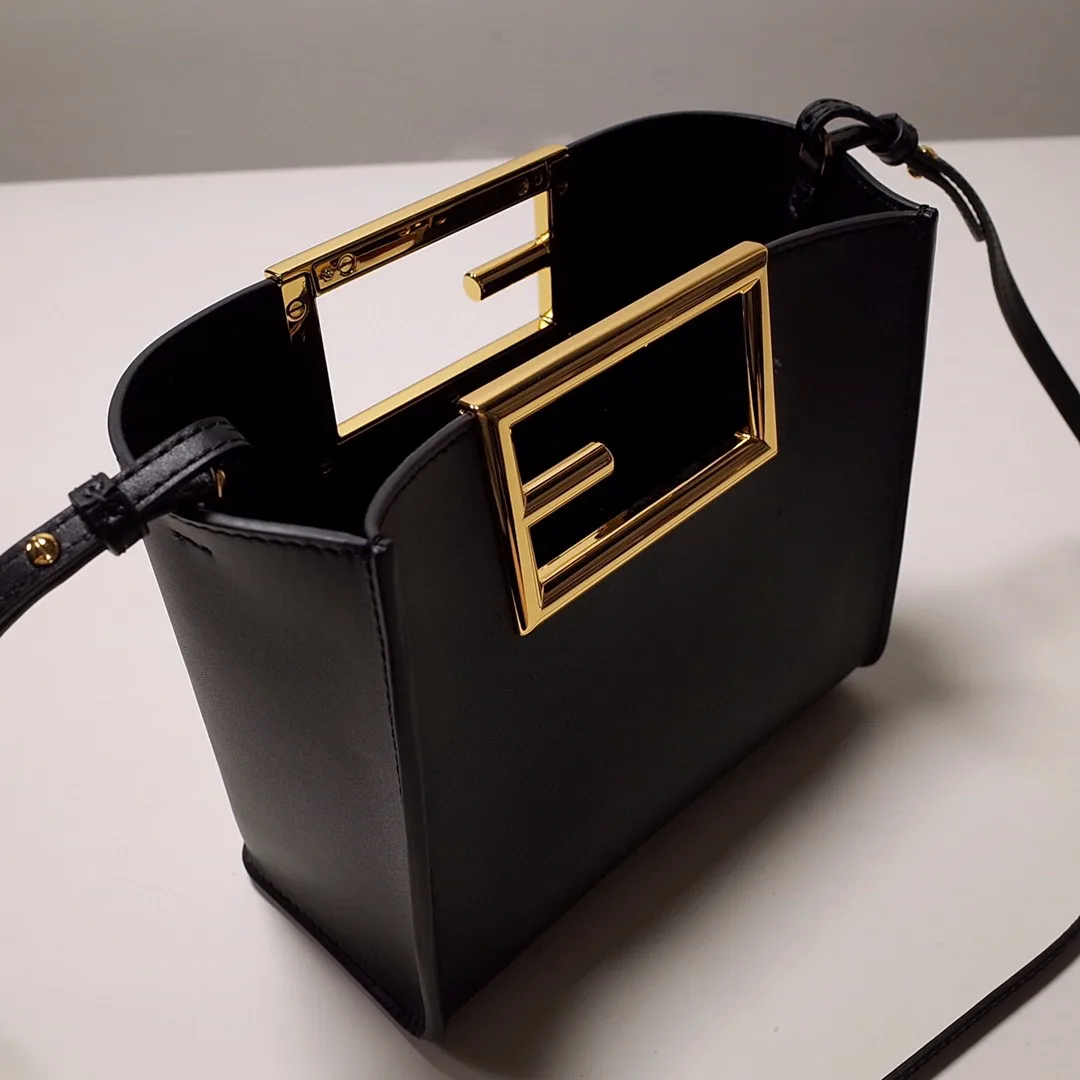 Fendi Way Small Black Bag For Woman / 8BS054AAIWF0KUR - Image 5