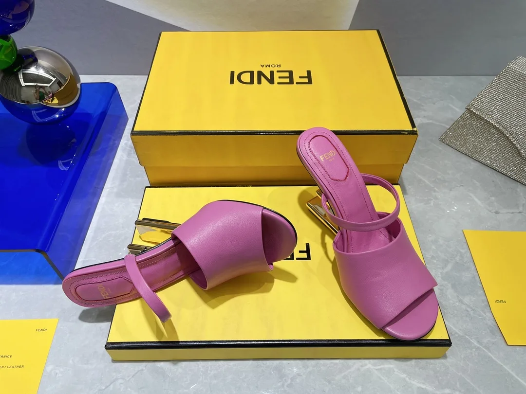Fendi First Dark Pink High-Heeled Sandals - Image 4