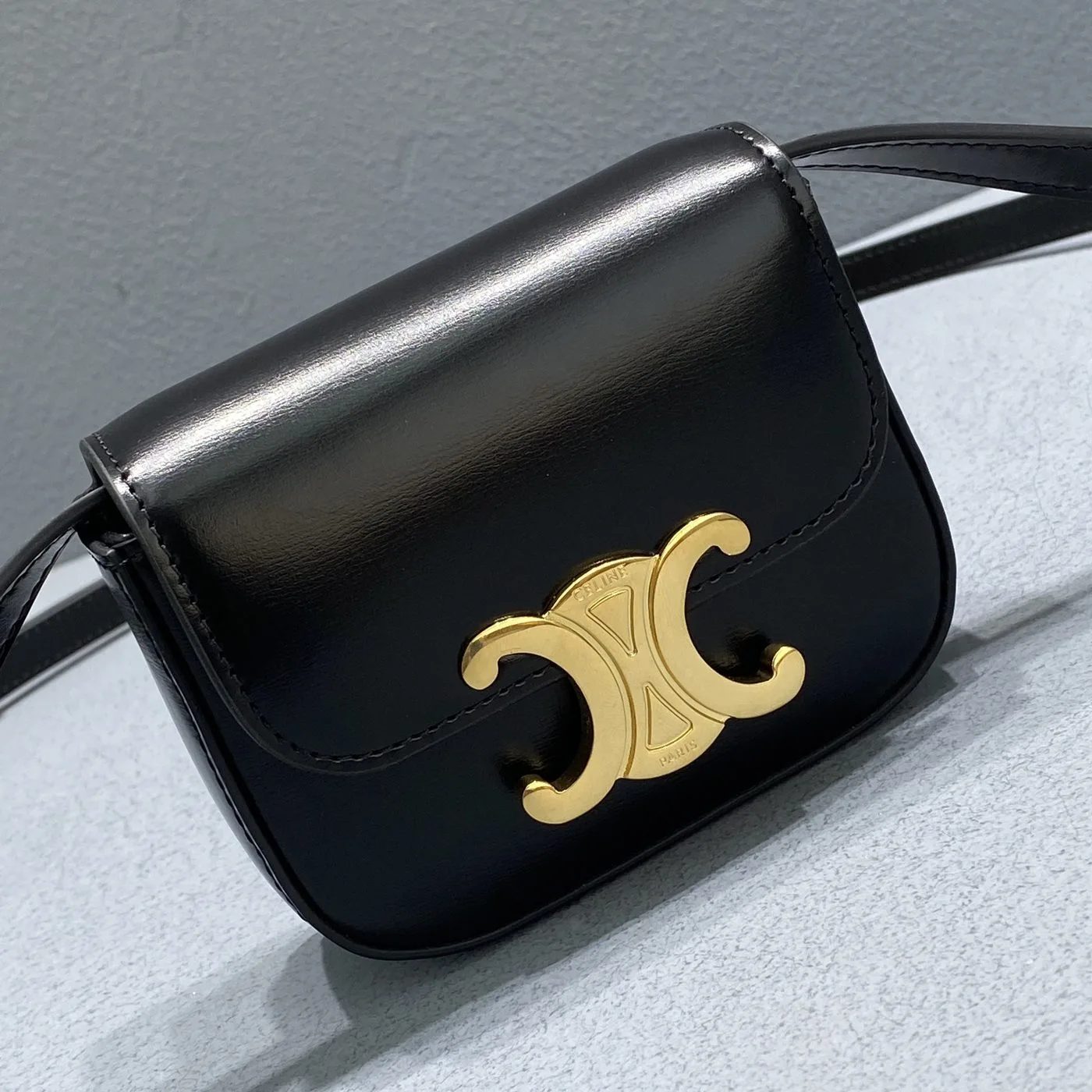Celine Teen Triomphe Bag Black / .38NO - Image 5