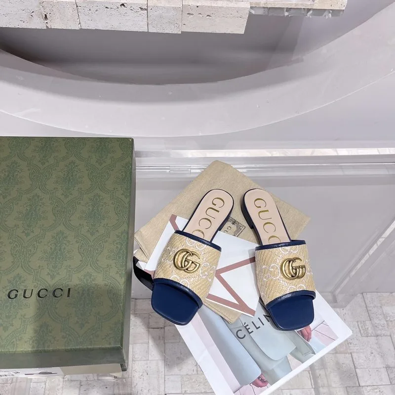 Alternative view of Gucci Womens GG Raffia Effect Slide Purple