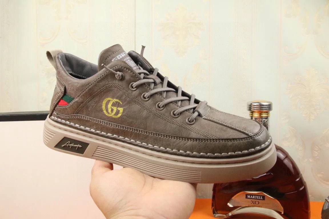 Gucci Men’s Sneakers With Logo GG Gold Web Brown - Image 9