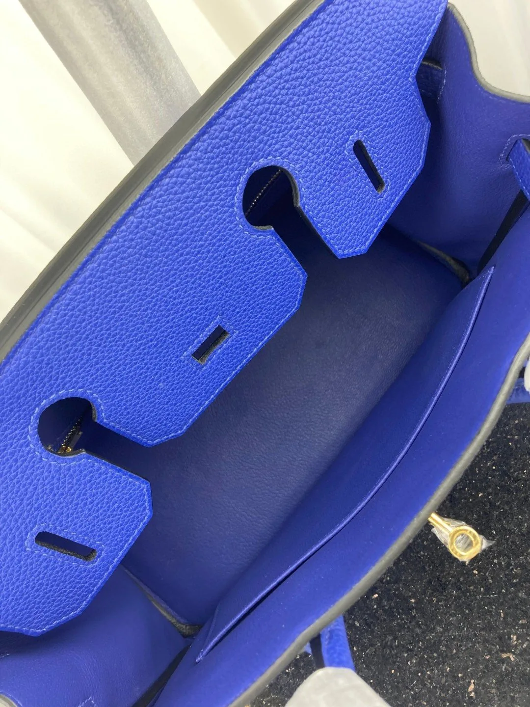 Hermes Birkin Top Handle Bag / Dark Blue Gold Hardware - Image 5