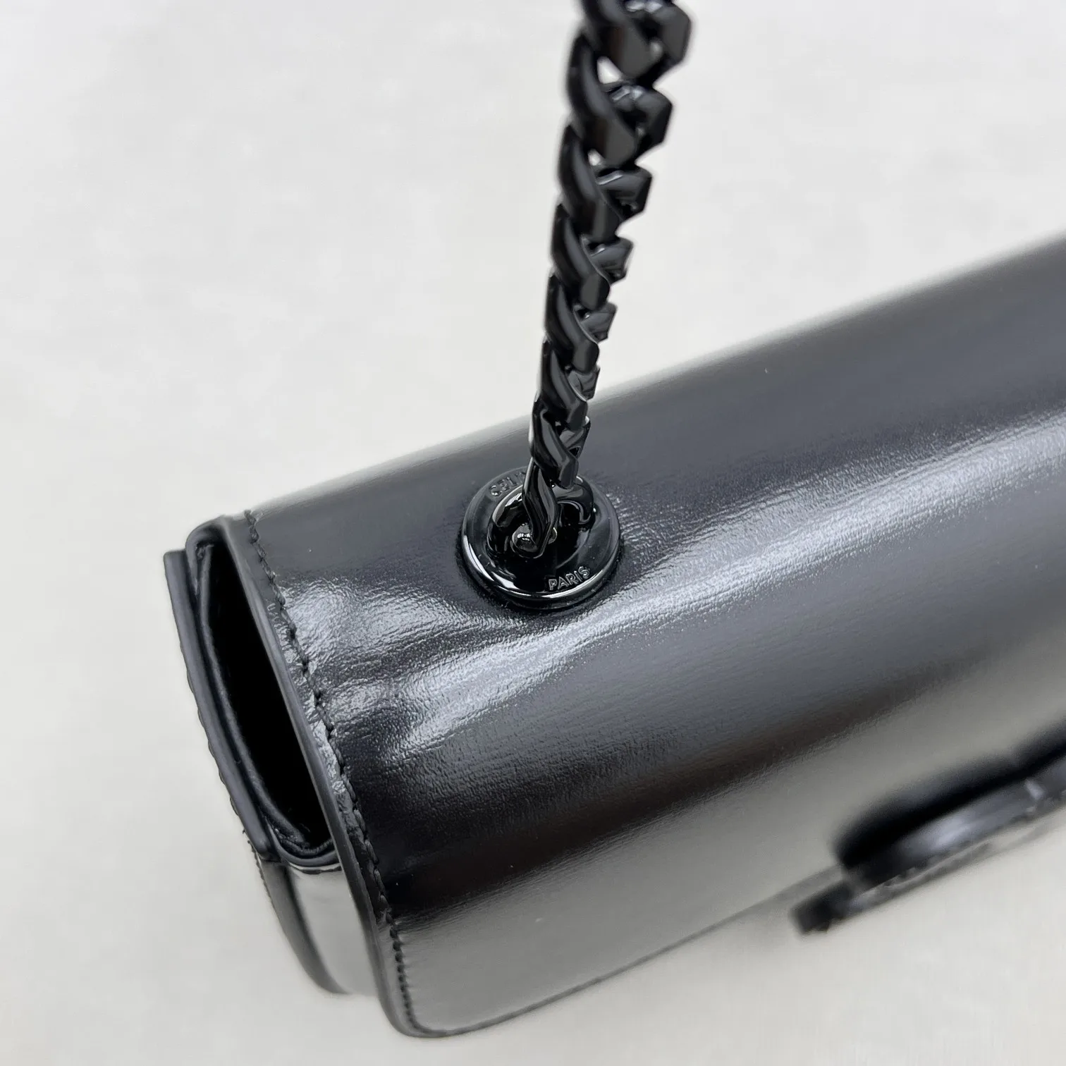 Chain Shoulder Bag Triomphe In Shiny Black / .38NO - Image 4