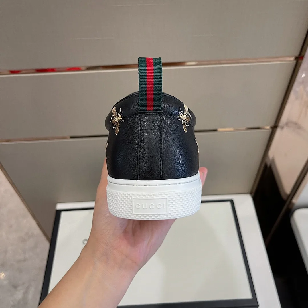 Gucci Men’s Slip-On Sneaker With Bees Black - Image 3