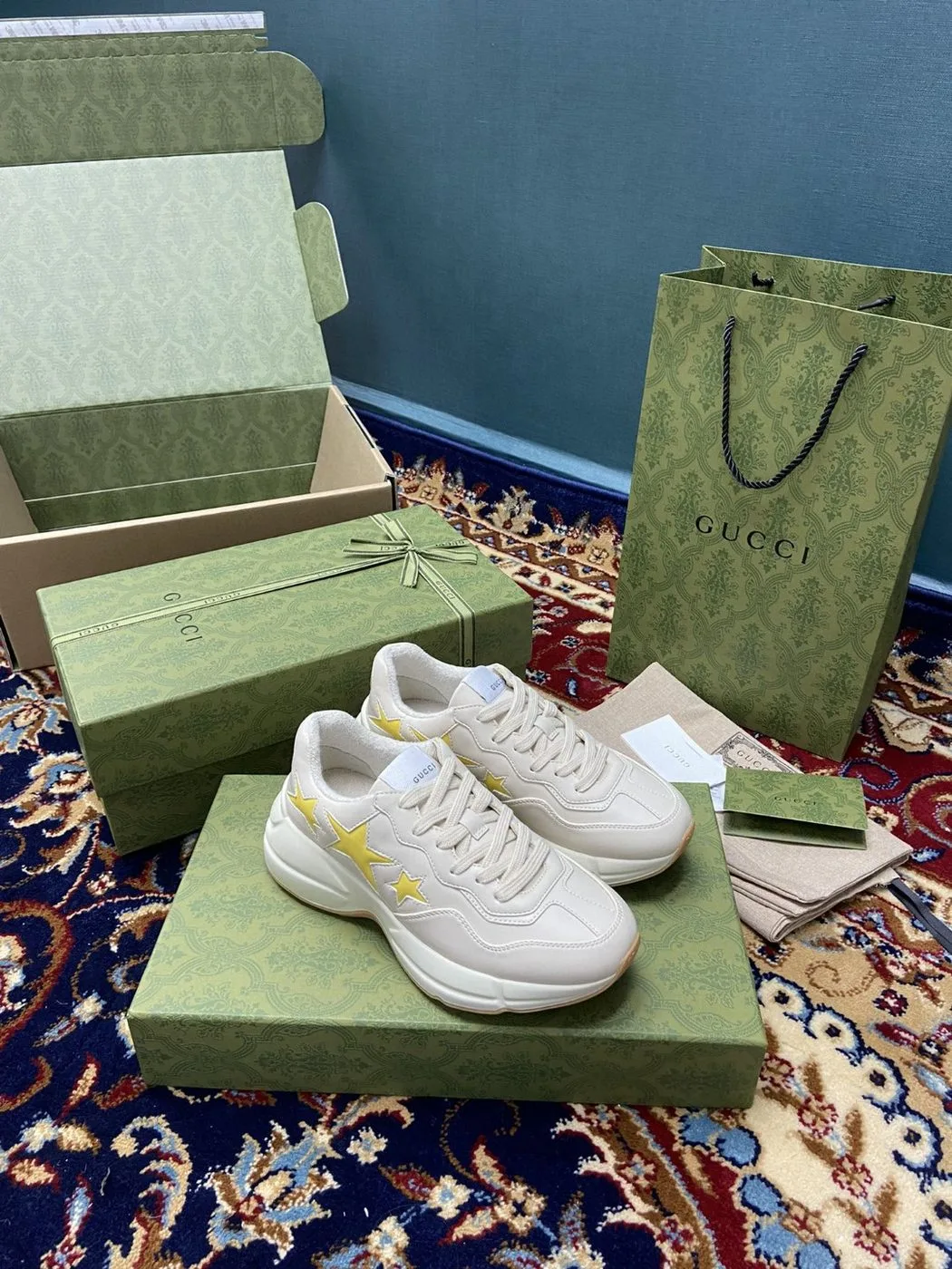 Gucci Men’s Rhyton Sneaker With Stars White - Image 3