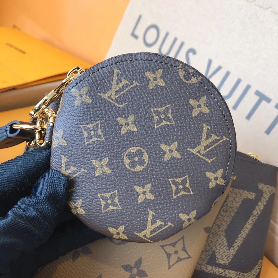 Louis Vuitton Trio Pouch Monogram Reverse / - Image 7