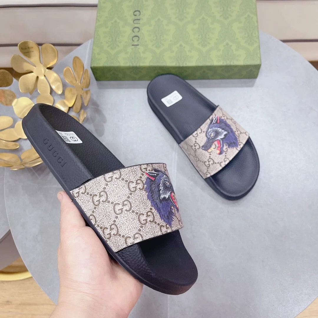 Gucci Women’s Gucci Supreme Slides With Wolf Black And Gray - Image 4