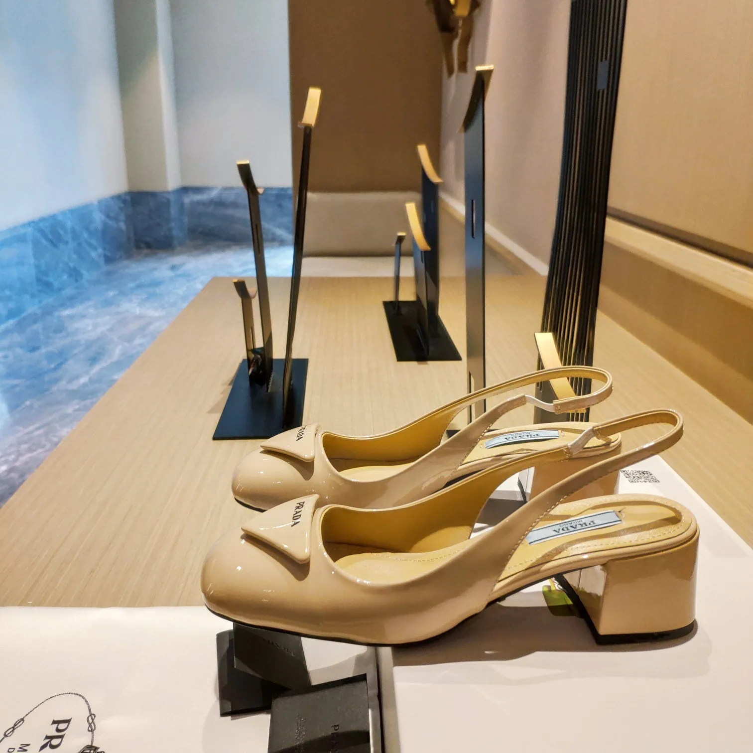 Prada Patent Slingback Pumps Beige / - Image 9